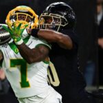 Fontes: Oregon WR Stewart sofre de lesões no joelho