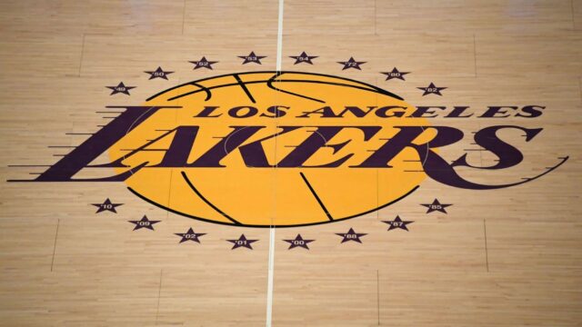 Fontes: ônibus familiares para vender Lakers para uma classificação de US $ 10 milhões

