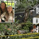 Garotas gêmeas mortas em uma condição de tempestade de NY depois que a árvore esmaga para casa, quando os vizinhos se assemelham a uma mãe devastada chorando por ajuda