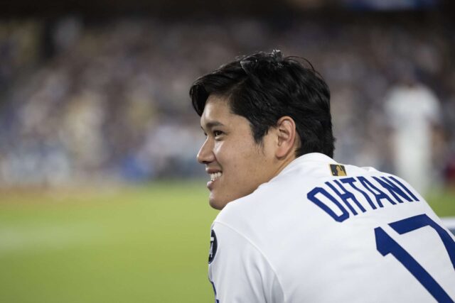 - O gerente de Los Angeles Dodgers, Dave Roberts, tem uma mensagem divertida sobre os fãs de Shohei Ohtani para os Lakers, agora as equipes de beisebol e NBA terão o mesmo proprietário majoritário.