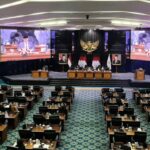Gerindra Gerindra Yakarta propôs aos jovens no quartel militar