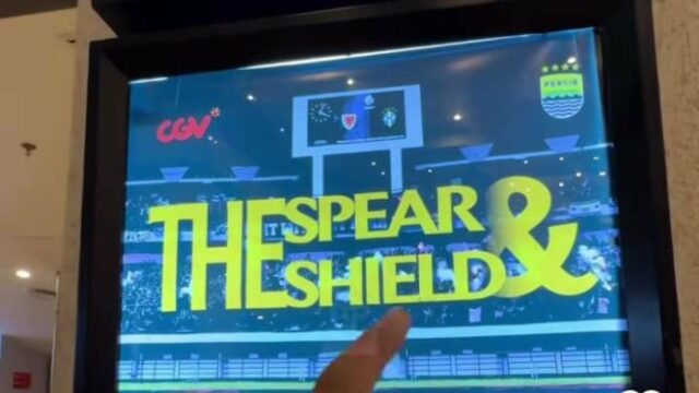 Gokil! Então, no jornal e no rádio, a Persib Bandung anunciou os mais novos jogadores nos cinemas

