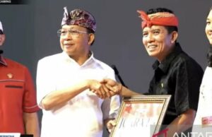 Governador de Bali: Bung Karno não apenas pertence ao Partido Democrata da Indonésia, mas pertence ao povo indonésio Governador de Bali: Bung Karno não apenas pertence ao Partido Democrata da Indonésia, mas pertence ao povo indonésio