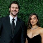 Josh Allen e Hailee Steinfeld nas 14ª honras anuais da NFL realizadas no SAENGER Theatre em 6 de fevereiro de 2025 em Nova Orleans.