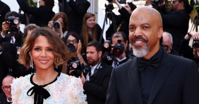 Halle Berry cruza com BF Van Hunt no vídeo do Dia das Mães