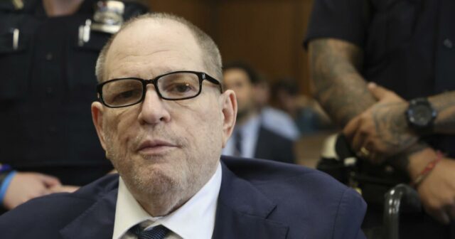 Harvey Weinstein se move para a posição de estupro após o júri do Fingerson diz que se sentiu intimidado

