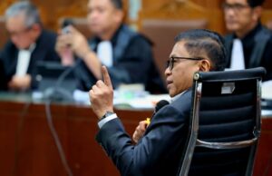 Hasto disse que foi repreendido em voz alta Bahri depois de pedir dinheiro para cuidar do Paw Parlia Hasto disse que foi repreendido em voz alta Bahri depois de pedir dinheiro para cuidar do Paw Parlia