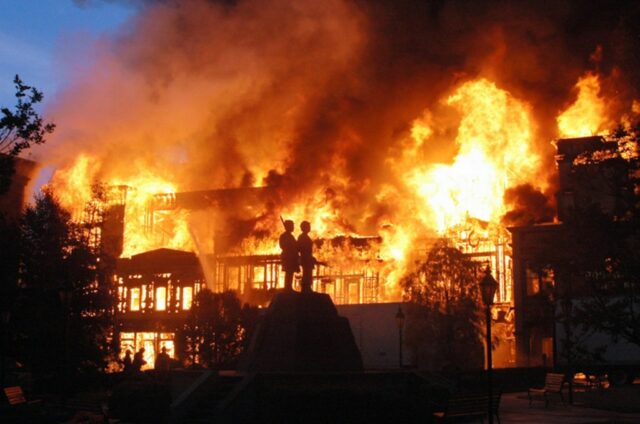 Hoje na história: 1º de junho, gravações inestimáveis ​​que foram destruídas no Universal Studios Fire


