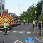Os serviços de emergência dizem que foram chamados para o shopping center de Fairgreen, em Carlow Town, cerca de 18,15 hoje à noite, onde um Kordon permanece ao redor do palco