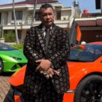 Hotman Paris gosta de armazenar muito dinheiro no bolso da calça, contou mais de RP. 7 milhões, mas ...