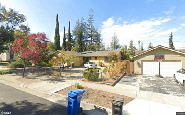 220 Highland Oaks Drive - Google Street View