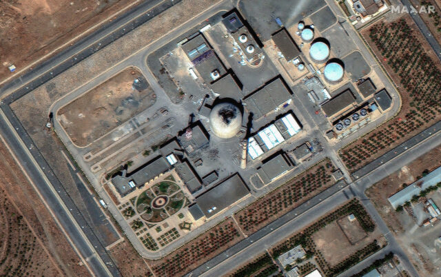 Imagem por satélite mostra danos ao local nuclear iraniano após o verão israelense

