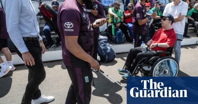 'Incrível para pessoas cegas': o aplicativo ajuda a encontrar fãs de críquete.

