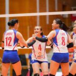 Infelizmente, as mulheres Pilipinas comemoram um ponto durante as semifinais da Copa das Nações AVC contra a China Taipei. As Filipinas chegaram às finais.