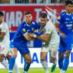 Infelizmente, os jogadores do Malut United foram convidados a depositar dinheiro para jogar o treinador