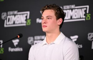 James Hagens é um cartão de draft da NHL Wild NHL – com a possibilidade de ilhéus James Hagens, da NHL Draft Top Prospects Disponibilidade da mídia.