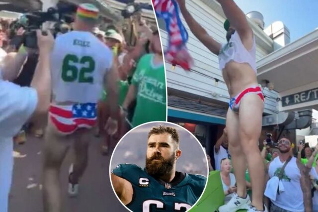 Jason Kelce é baseado em roupas íntimas americanas na festa dos Eagles

