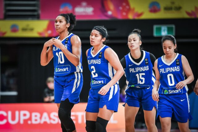 Vanessa de Jesus (à direita) se reúne com Jack Animam.