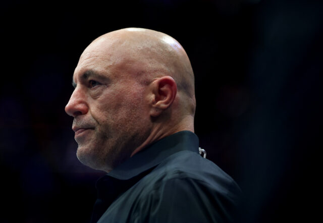 Joe Rogan fala contra foguetes de gelo: 'É loucura'

