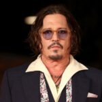 Lily-Rose Depp faz um comentário raro sobre o padre Johnny Depp no ​​Festival de Cannes: 'Estou super feliz por ele'