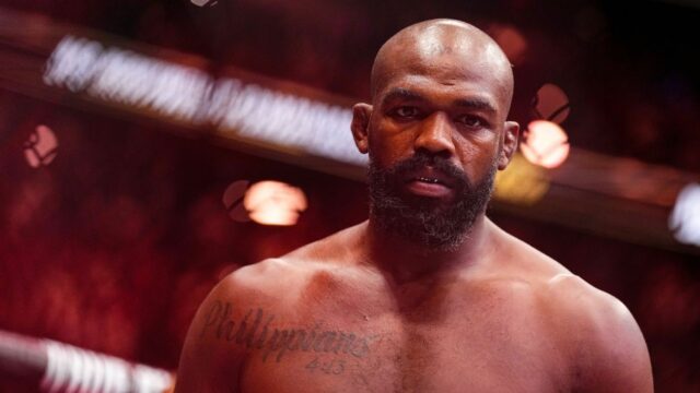 Jon Jones operou de acordo com seus termos, mesmo ao anunciar sua aposentadoria

