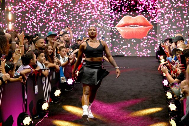 Chiles em Marie Claire Power Play - (Fonte: Getty)