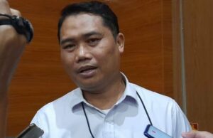 KPK disse que houve um conluio de suspeitos de corrupção no projeto de estrada em North Sumatra KPK disse que houve um conluio de suspeitos de corrupção no projeto de estrada em North Sumatra