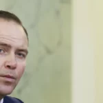 Karol Nawrocki no estudo dos resultados da escolha. "Eu protesto contra o roubo"