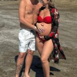 Kelsey Parker anunciou a trágica perda de seu terceiro filho, o primeiro com o namorado Will Lindsay, apenas uma semana antes de sua data de vencimento (na foto juntos no mês passado)