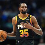 Kevin Durant é enviado para foguetes em um comércio de sucesso de bilheteria do Suns, diz AP Source