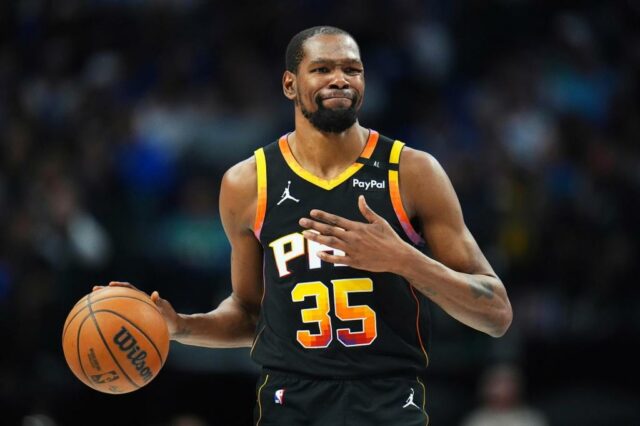 Kevin Durant é enviado para foguetes em um comércio de sucesso de bilheteria do Suns, diz AP Source

