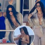Kim Kardashian entra em Croc em uma roupa de biquíni para uma viagem de 12 anos no norte