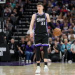 Lakers faz assinatura intrigante de US $ 12 milhões para iniciar a agência gratuita NBA