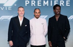 Lewis Hamilton, ‘F1: O filme’ Brad Pitt e Damson Idris Os personagens abrem quanto dos personagens baseados nele "F1: filme" Estreia européia - Chegadas VIP - Fonte: Getty