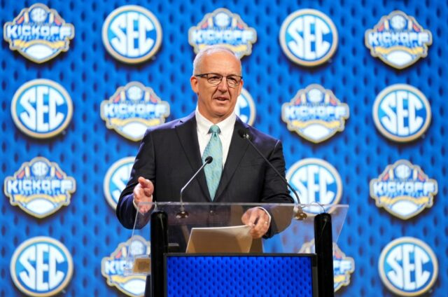 Mailbag: The SEC and Big Ten breakaway (bluff?), CFP committee distrust, Pac-12 media rights,  Memphis and UNLV and loads more