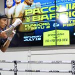 O campeão dos médios do WBC Mario Barrios Media Exercício em Las Vegas está na frente de sua defesa contra Manny Pacquiao