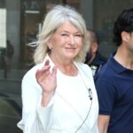 Martha Stewart demonstra que os blazers aparados lisonjeiam qualquer idade - obtenha a aparência