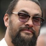 O ator Jason Momoa é conhecido por sua barba bem cheia