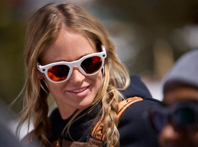 Meta revela seus óculos inteligentes de Oakley

