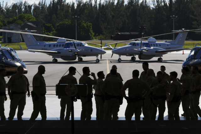 Migrantes de Cuba, Haiti, Nicarágua e Venezuela disseram a si mesmo - deportar

