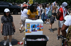 Milhões costumavam ficar fora do sol nos 17 estados Milhões costumavam ficar fora do sol nos 17 estados