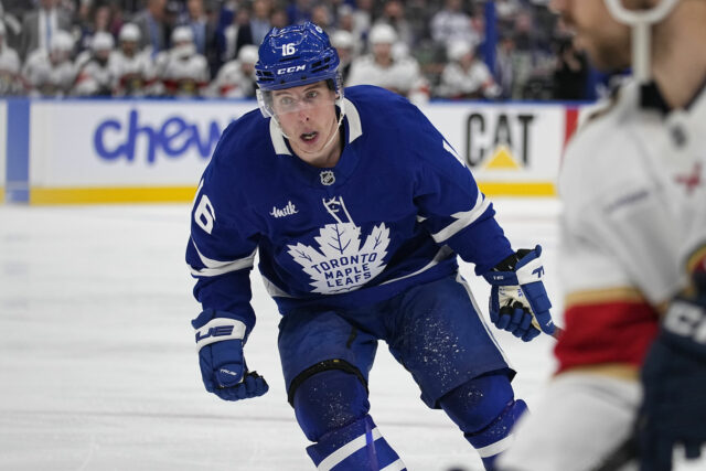 Pode assinar com Mitch Marner Vegas (Imagn)