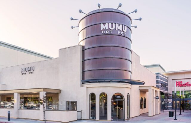 Mumu Hot Pot, um item básico para sopas chinesas em Sunnyvale, Pleasanton e outros lugares, abriu no Westfield Oakridge Mall, em San Jose. (Foto com a gentil permissão de Mumu Hot Pot)