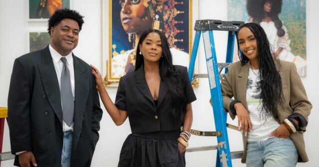 'Namoradas' comemora seu 25º aniversário com uma exposição de arte gratuita em Los Angeles

