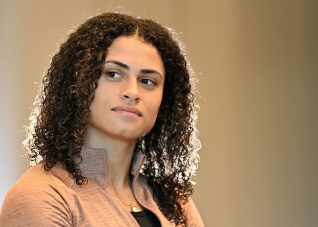 Sydney McLughlin-Levrone e Dallilah Muhammad (Foto Mustafa Yalcin/Anadolu Agência Getty Images) nas Olimpíadas de Tóquio 2020)