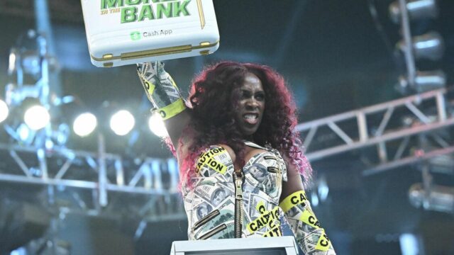 Naomi ganha um aliado incrível em frente à WWE Smackdown

