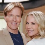 Jack Wagner como Nick Marone e Katherine Kelly Lang como Brooke Logan.