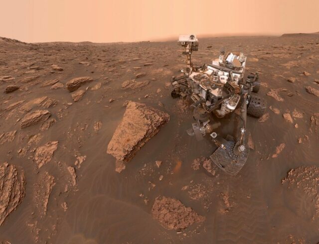 No meio dos cortes da NASA, contas sociais populares para Mars Rovers, Voyager fica escuro

