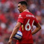 Notas de transferência de verão masculino: Liverpool recebe um D para Alexander-Arnold
