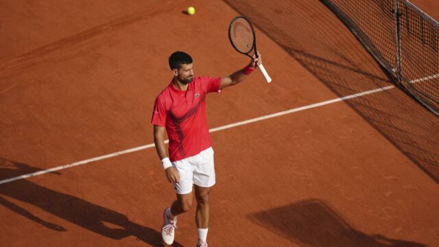 Novak Djokovic vence Nori para se juntar a Nadal no Centro Open do Clube Francês

